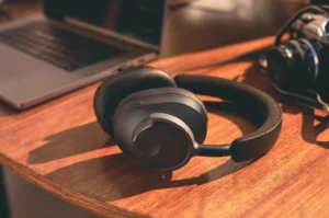 Cambridge Audio Melomania P100, le cuffie hi-fi che durano 100 ore Melomania P100