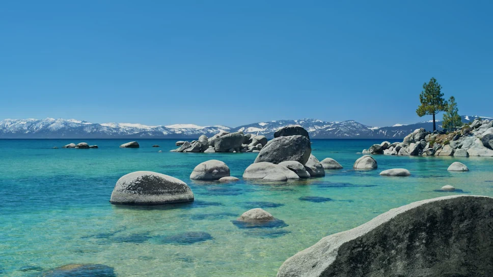 macOS Tahoe 26 wallpaper