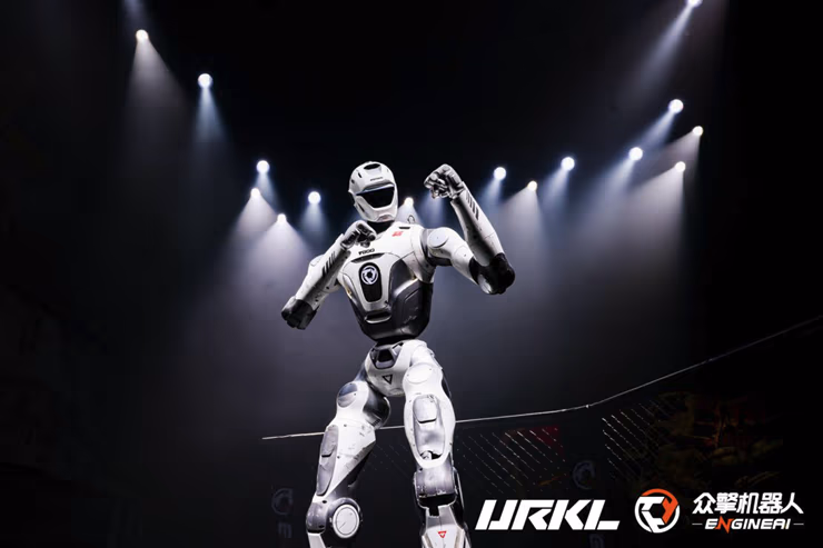 EngineAI lancia URKL: i robot umanoidi entrano sul ring